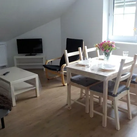 Rum i privatbostad Gästezimmer Fechheim