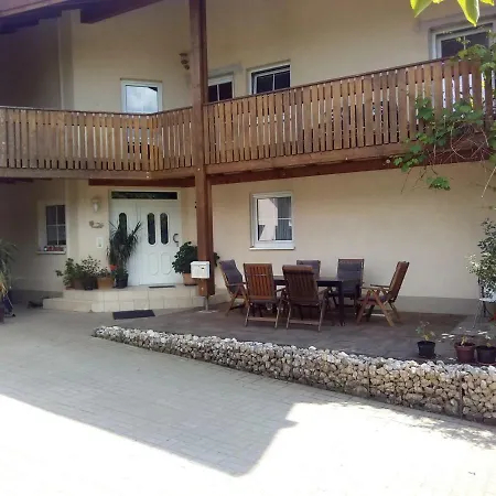 Gaestezimmer Fechheim Habitación en casa particular